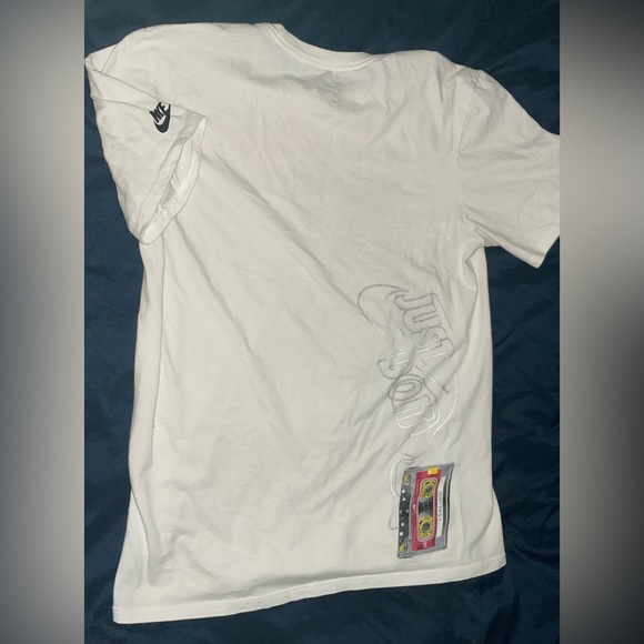 Nike T-shirts - Picture 3 of 11